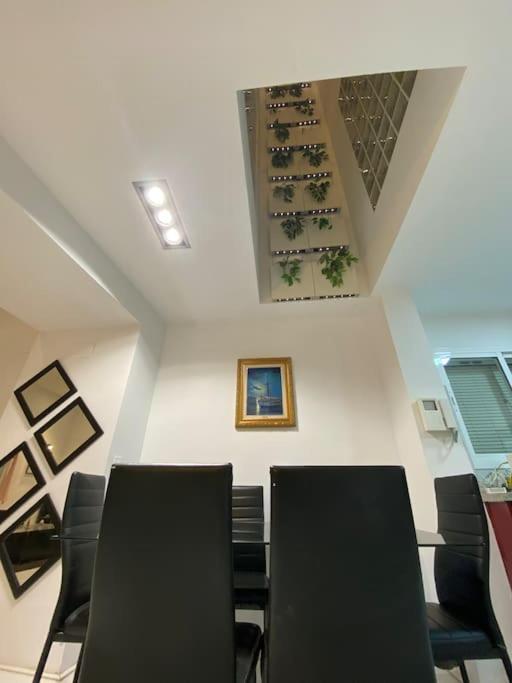 Luxury Complete Building In The Heart Of Севилья Экстерьер фото