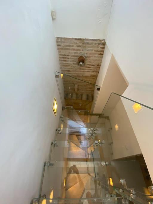 Luxury Complete Building In The Heart Of Севилья Экстерьер фото