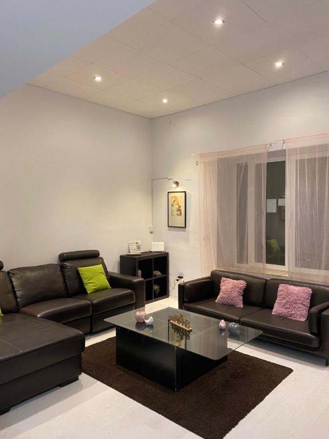 Luxury Complete Building In The Heart Of Севилья Экстерьер фото