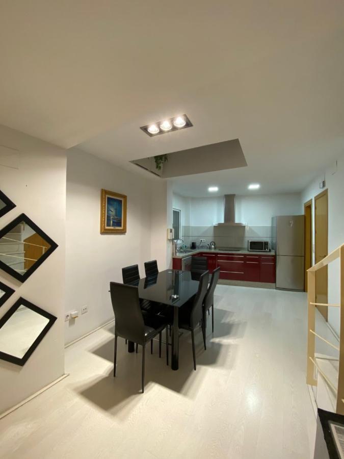 Luxury Complete Building In The Heart Of Севилья Экстерьер фото